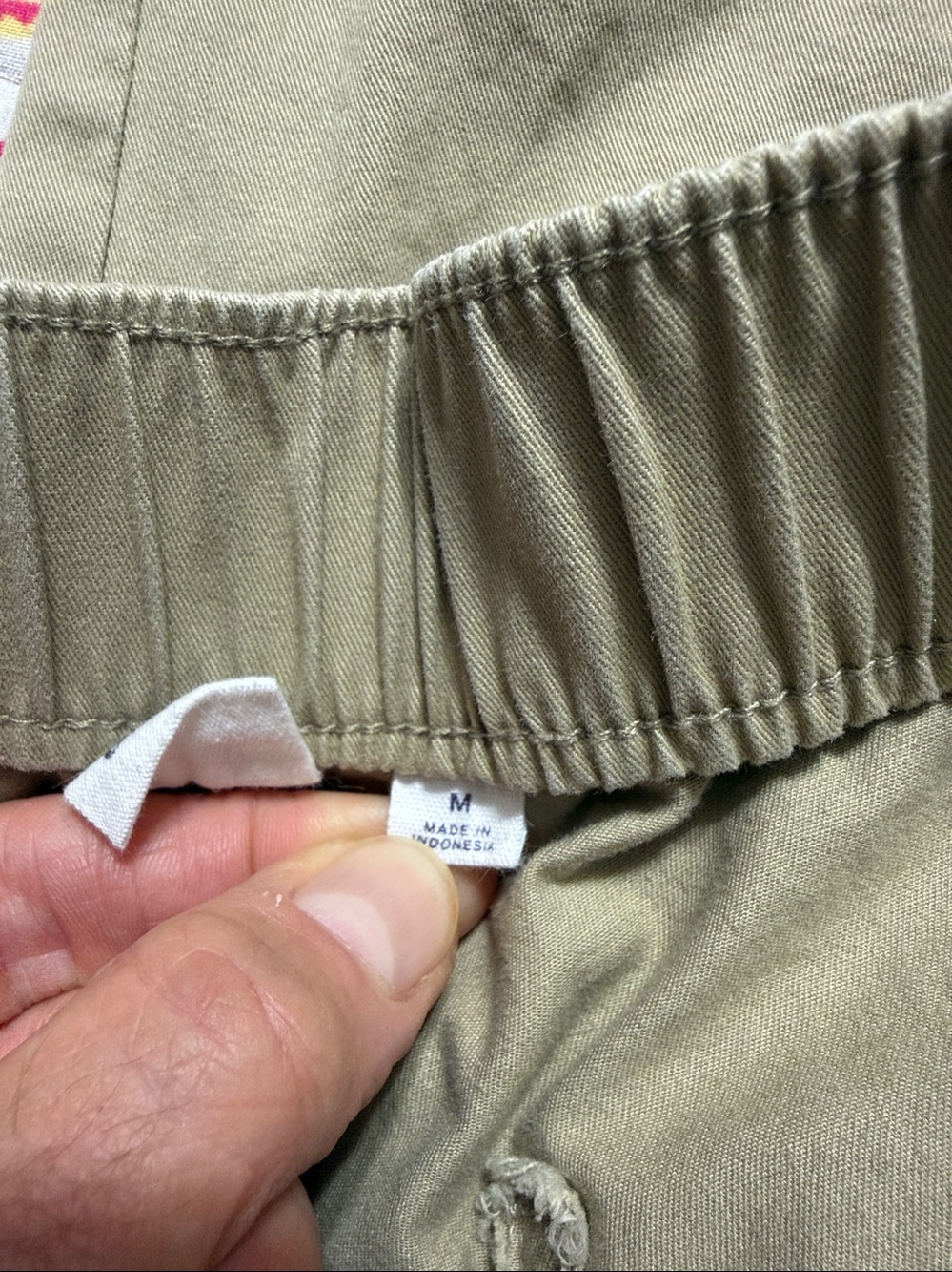 GAP Easy Wide Leg Khaki Elastic Waist Size: M Inseam: 26” - Picture 5 of 7